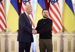 包含乌克兰前锋助攻破门，帮助球队获胜的词条